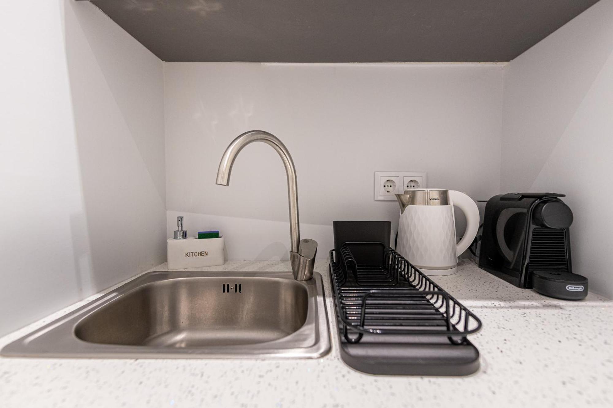 Phaedrus Living: The Nine Muses Clio Apartment Athens Exterior photo